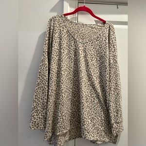 3/$30 bundle - American eagle top, size large